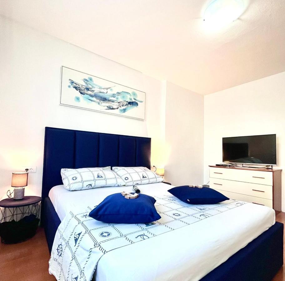 Luana Lux Apartment Pula Buitenkant foto